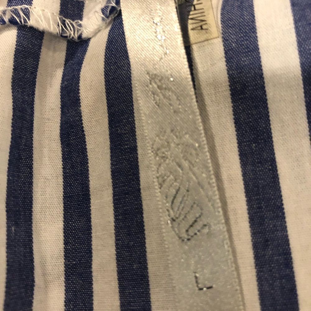 Avec long sleeve blue and white striped ruffled blouse, size large - Picture 13 of 15